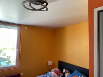 Rénovation intérieure : peinture et plafonds tendus sur mesure en Gironde